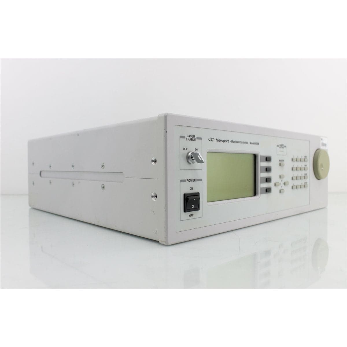 Newport 8008 Eight-Bay Modular Laser Diode and Temperature Controller Mainframe