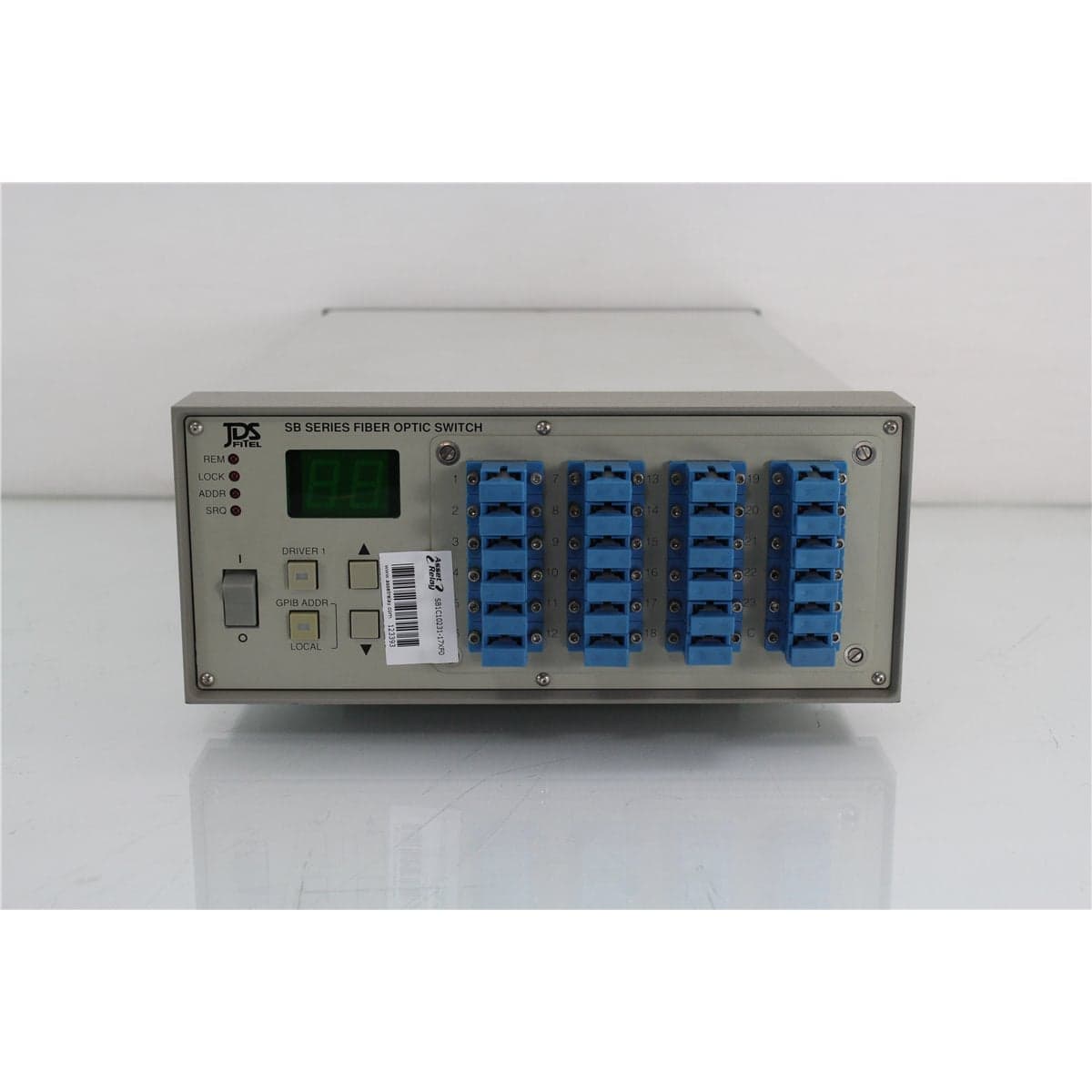 JDSU SB1C10231+17XF000SC 1x23 Single-Mode Fiber Optic Switch with SC/HPC Front Bulkheads